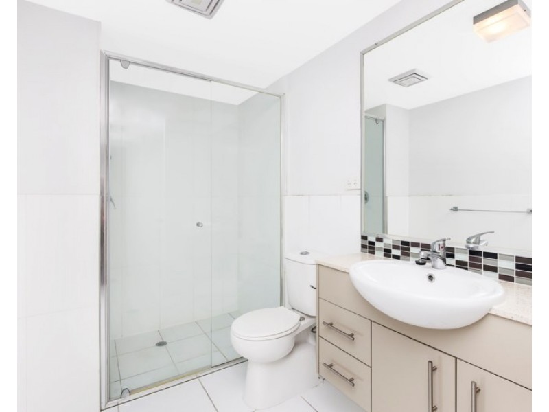 2/51 Elizabeth Street, Toowong QLD 4066