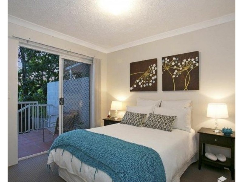 1/45 Mitre Street, St Lucia QLD 4067