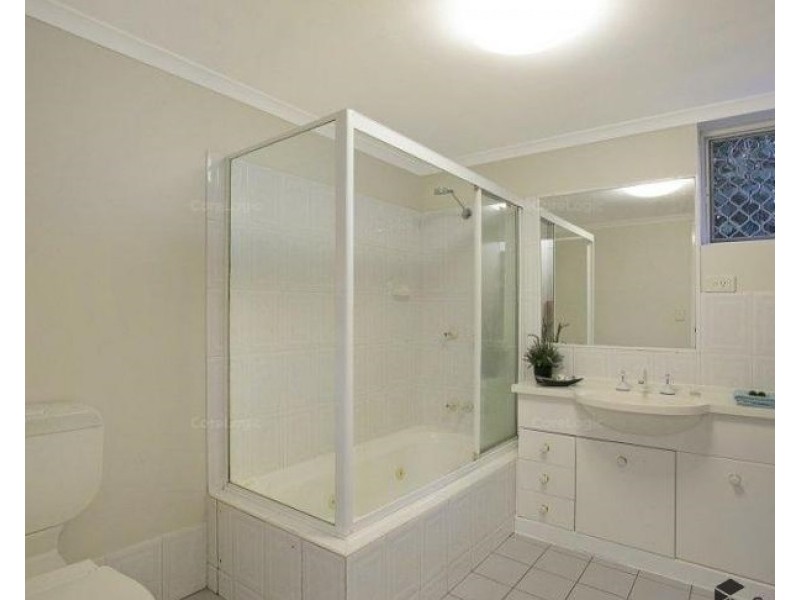 1/45 Mitre Street, St Lucia QLD 4067