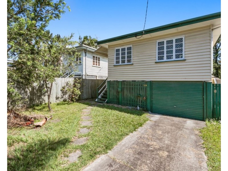 19 Witton Street, Indooroopilly QLD 4068