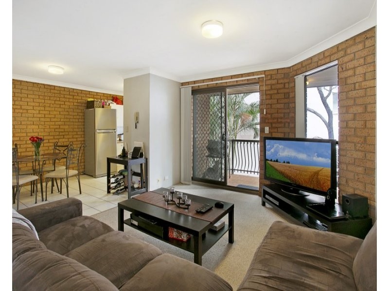 8/11 York Street, Indooroopilly QLD 4068