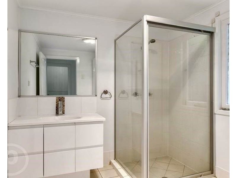 19 Torwood Street, Auchenflower QLD 4066