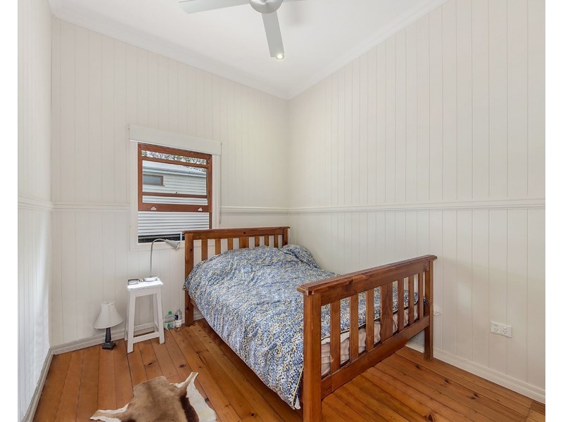 17 Knowles Street, Auchenflower QLD 4066