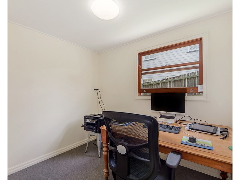 17 Knowles Street, Auchenflower QLD 4066