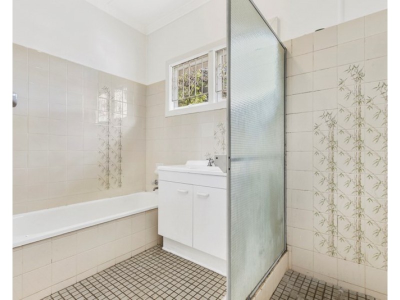 319 Carmody Road, St Lucia QLD 4067