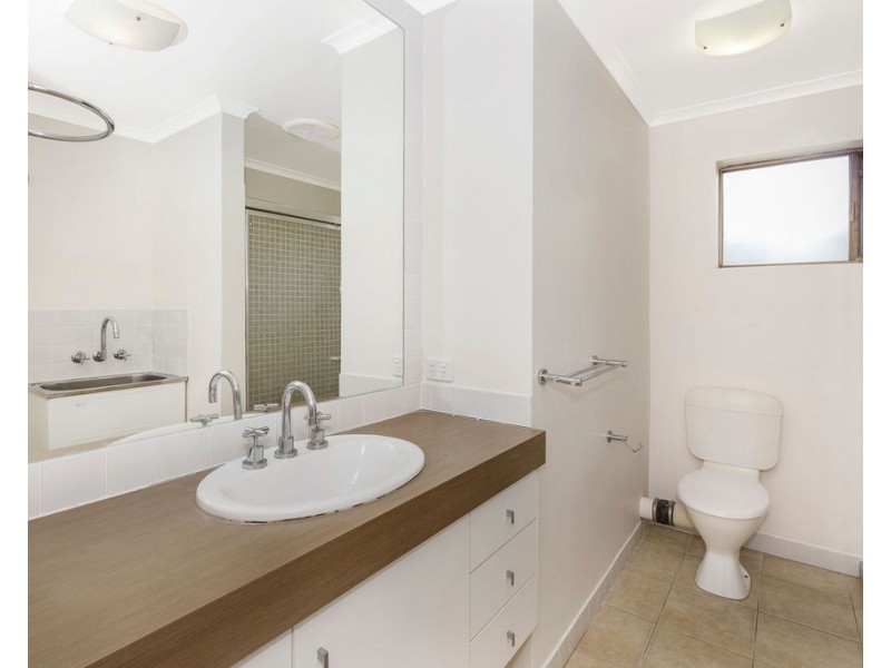 4/60 Depper Street, St Lucia QLD 4067