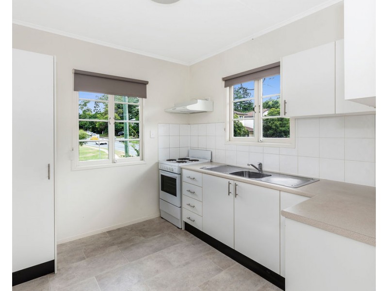 1/131 Munro Street, St Lucia QLD 4067