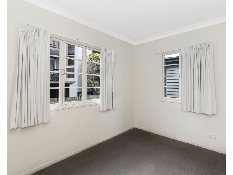 1/131 Munro Street, St Lucia QLD 4067