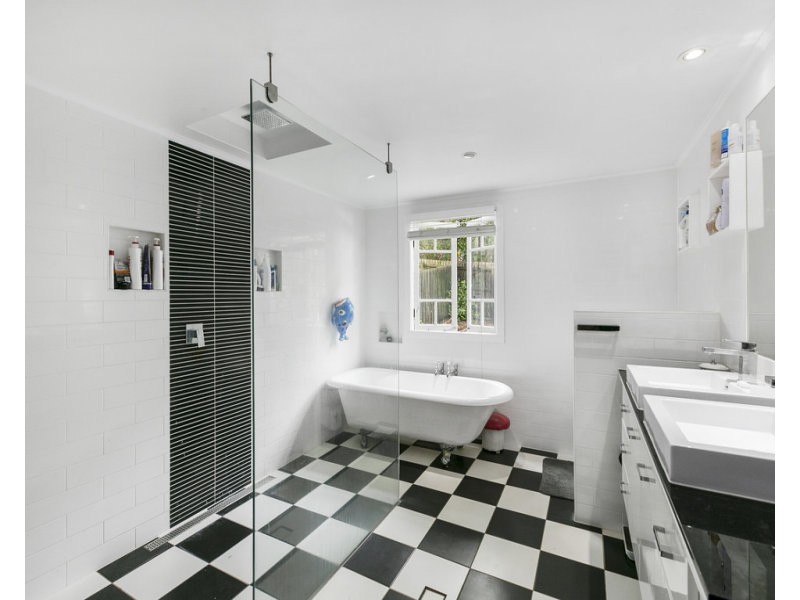 43 Elizabeth Street, Toowong QLD 4066