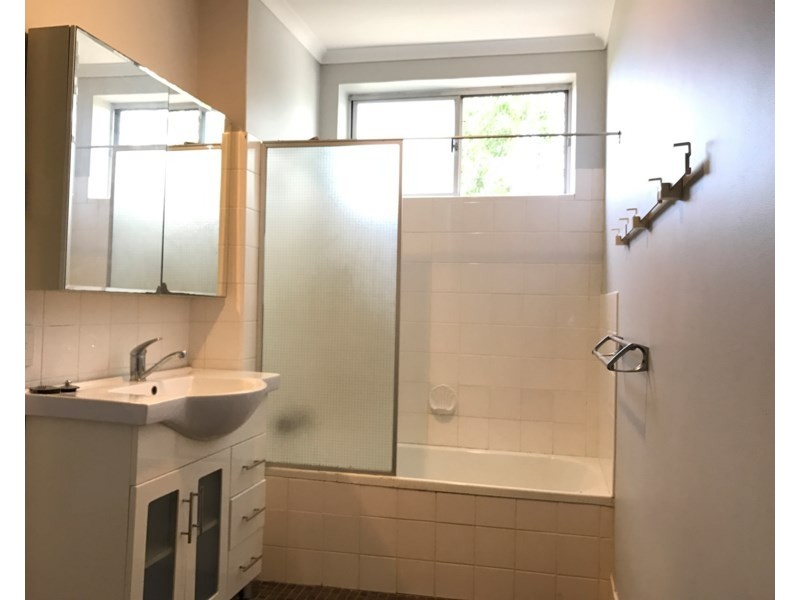 6/6 Pioneer, Toowong QLD 4066