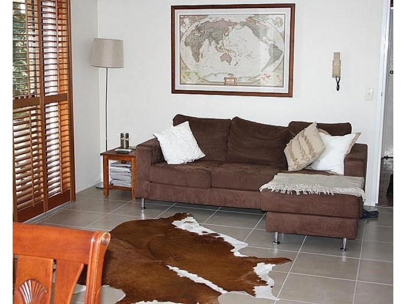 4/10 Lucinda Street, Taringa QLD 4068