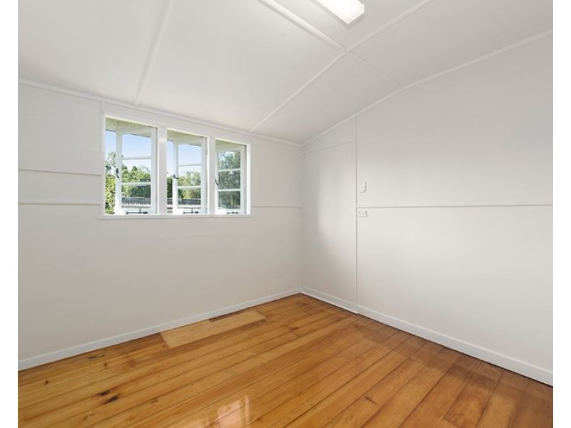 21 Shamrock Road, Darra QLD 4076