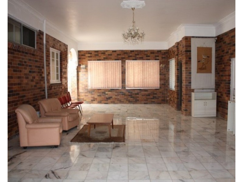 1 McCaul Street, Taringa QLD 4068