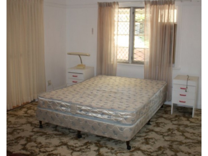 1 McCaul Street, Taringa QLD 4068