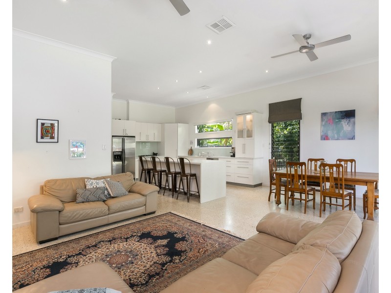 14 Dart Street, Corinda QLD 4075