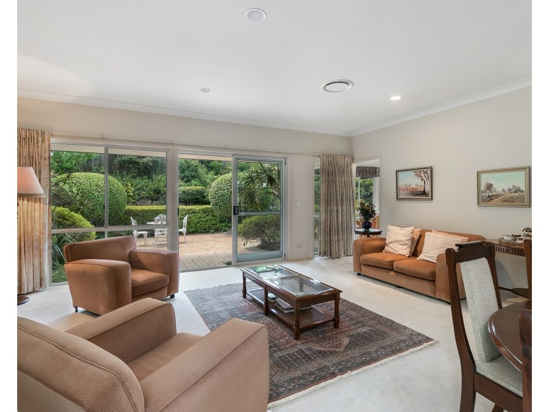 11 Geewan Place, Chapel Hill QLD 4069