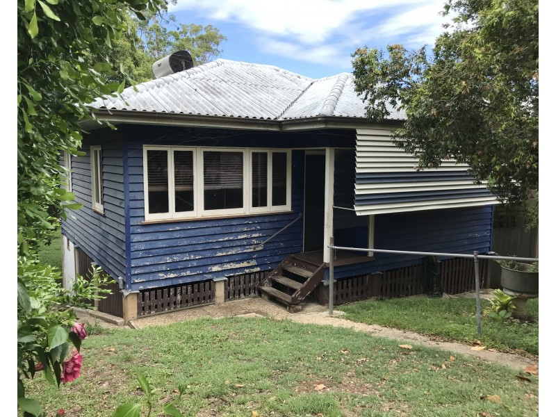 15 Tyne Street, Taringa QLD 4068