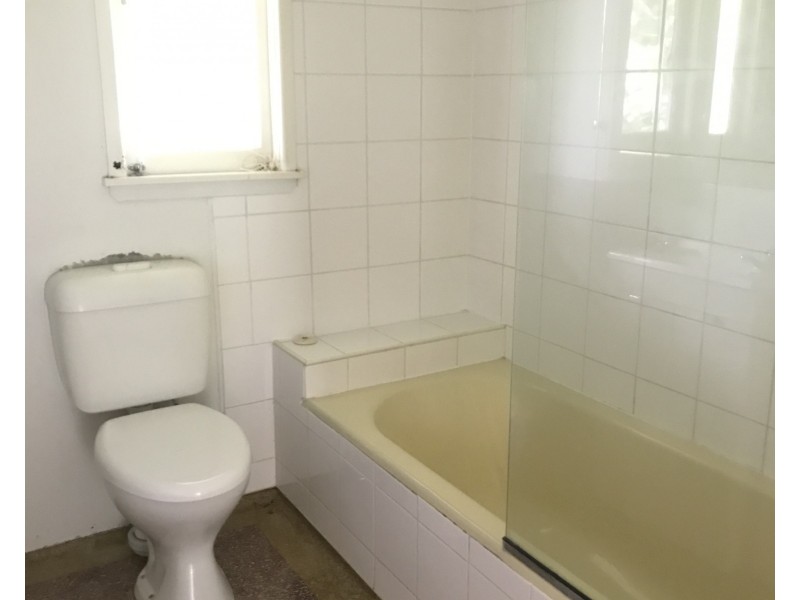 15 Tyne Street, Taringa QLD 4068