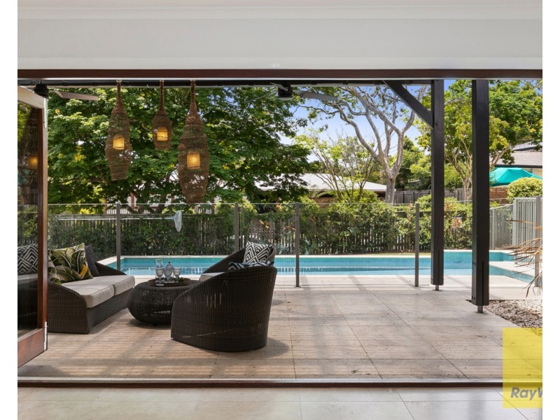 14 Caladenia Street, Indooroopilly QLD 4068