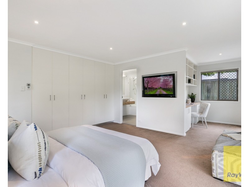 14 Caladenia Street, Indooroopilly QLD 4068