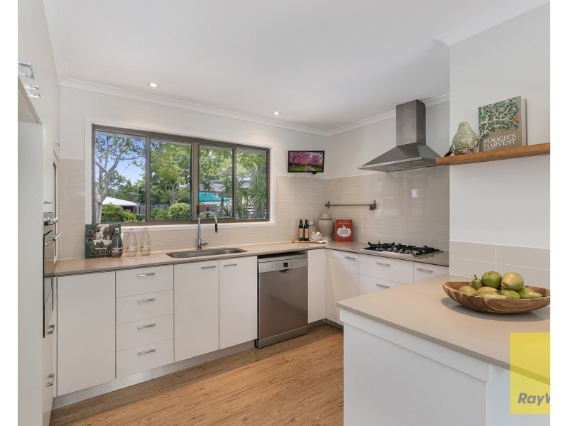 14 Caladenia Street, Indooroopilly QLD 4068