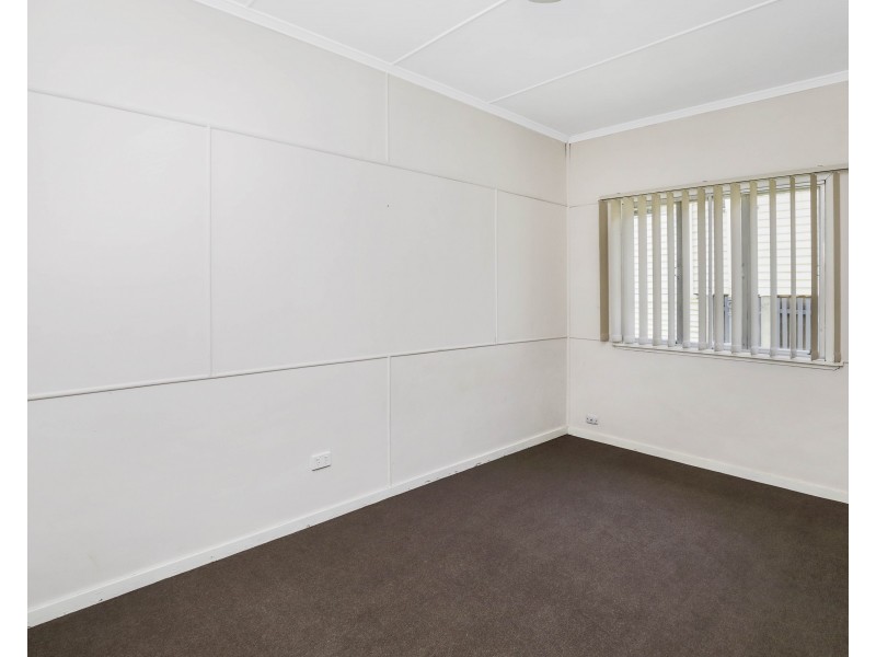 73 Queenscroft Street, Chelmer QLD 4068