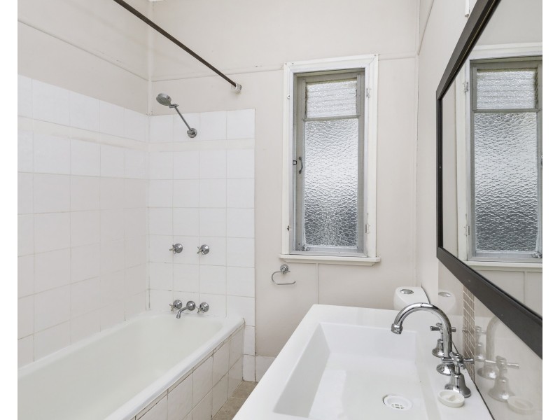 73 Queenscroft Street, Chelmer QLD 4068