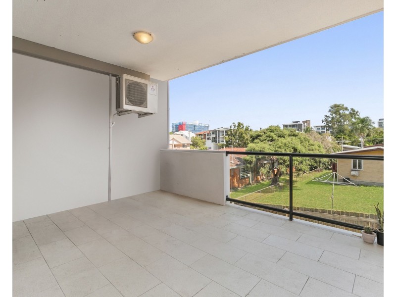 1/612 Sherwood Road, Sherwood QLD 4075