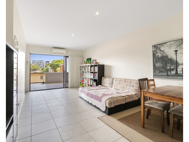 1/612 Sherwood Road, Sherwood QLD 4075