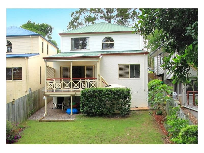 38 Henry Street, Chapel Hill QLD 4069