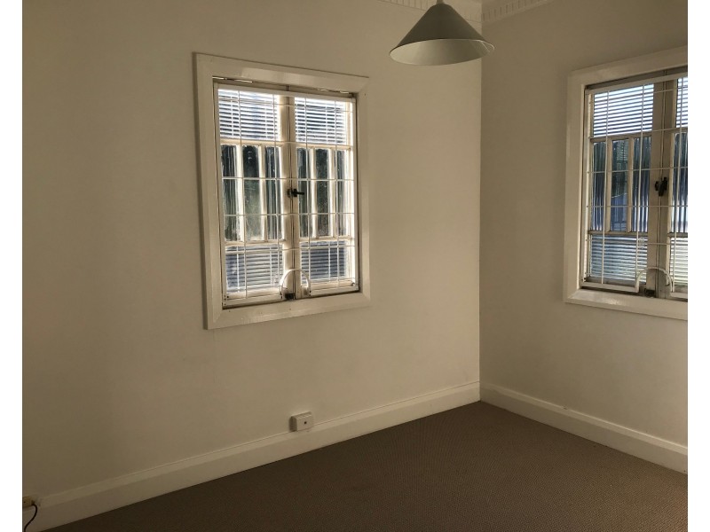 20 Beatrice Street, Taringa QLD 4068