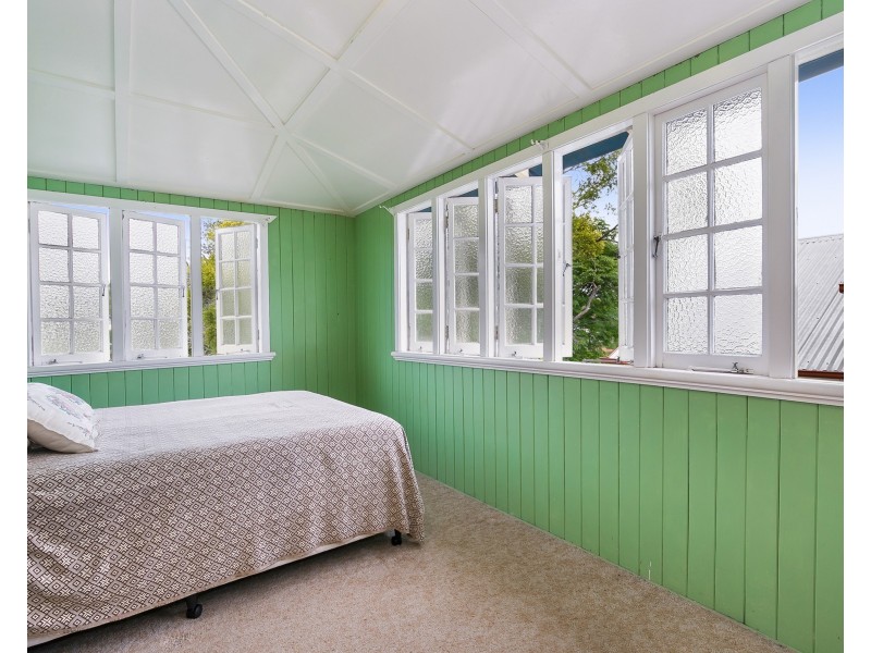 24 Millwood Street, Bardon QLD 4065