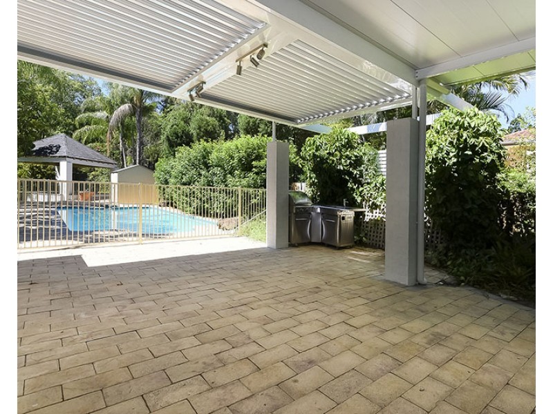 13 Taree Street, Chapel Hill QLD 4069
