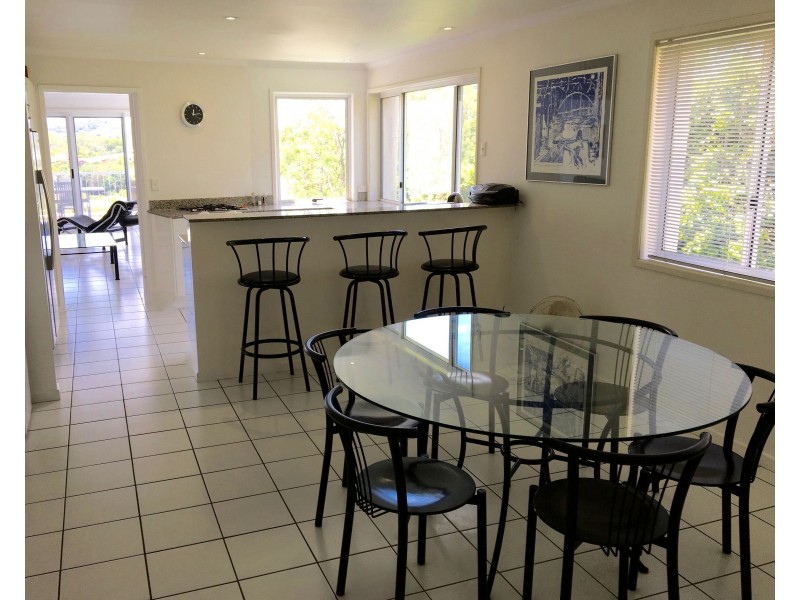 240 Swann Road, Taringa QLD 4068