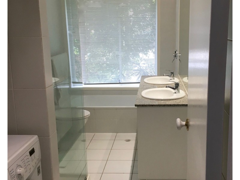 240 Swann Road, Taringa QLD 4068