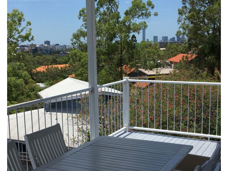 240 Swann Road, Taringa QLD 4068