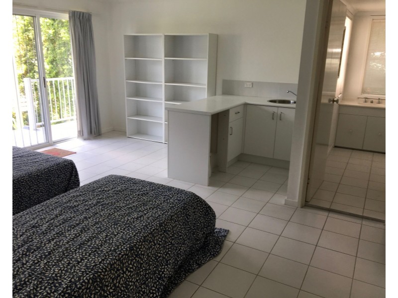 240 Swann Road, Taringa QLD 4068