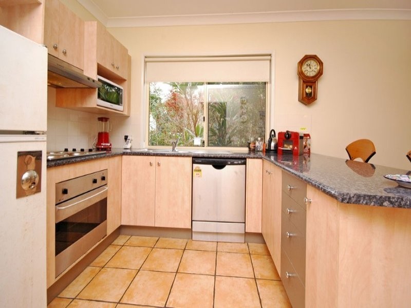 6 Rambler Street, Bardon QLD 4065