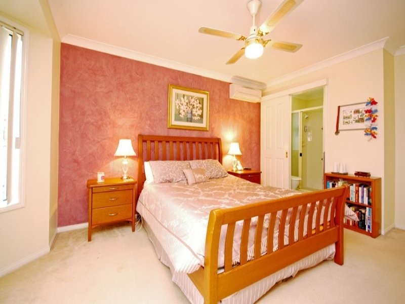 6 Rambler Street, Bardon QLD 4065