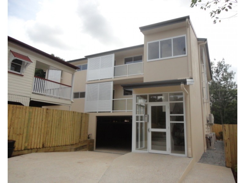 2/16 Explorer Street, Toowong QLD 4066