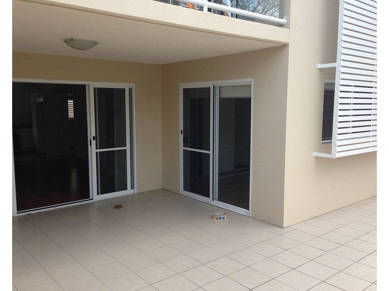 2/16 Explorer Street, Toowong QLD 4066