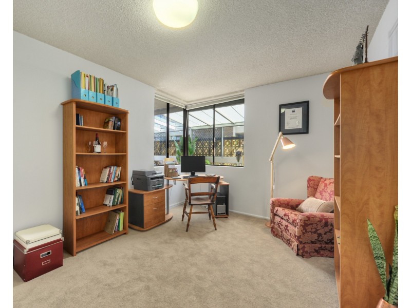 2/42 Dunmore Terrace, Auchenflower QLD 4066