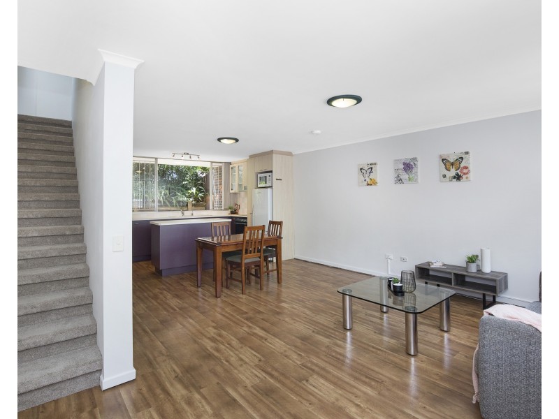 18/18 Holmes Street, Toowong QLD 4066