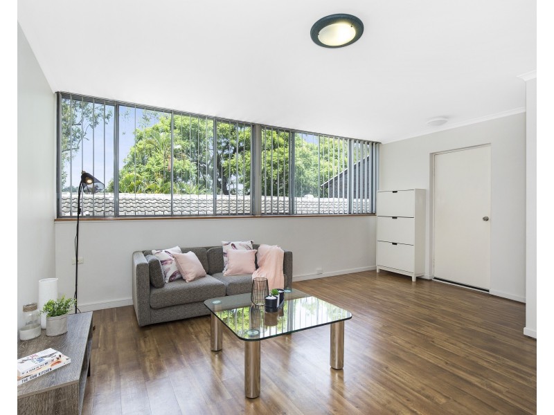 18/18 Holmes Street, Toowong QLD 4066