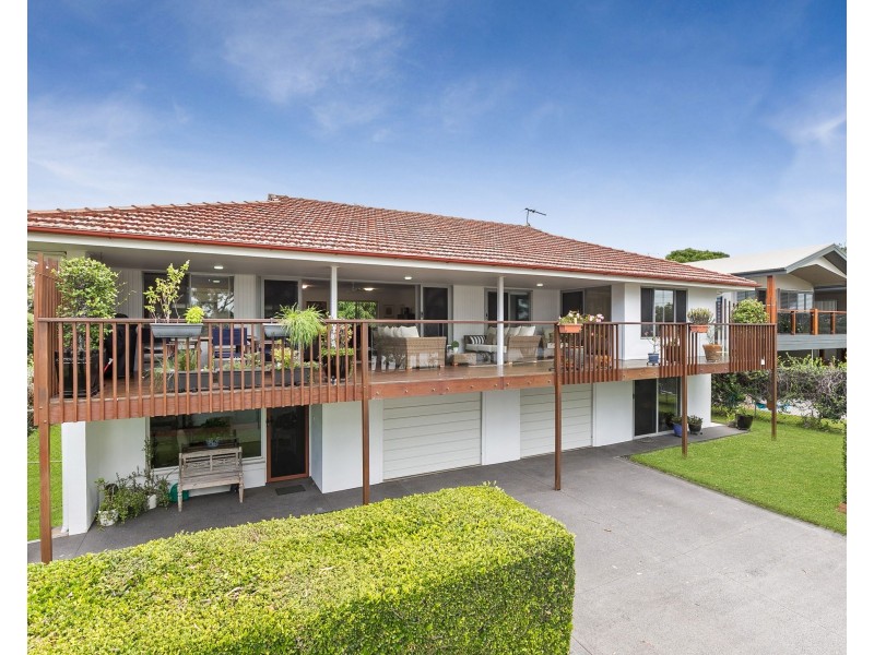 43 Nadine Street, Graceville QLD 4075