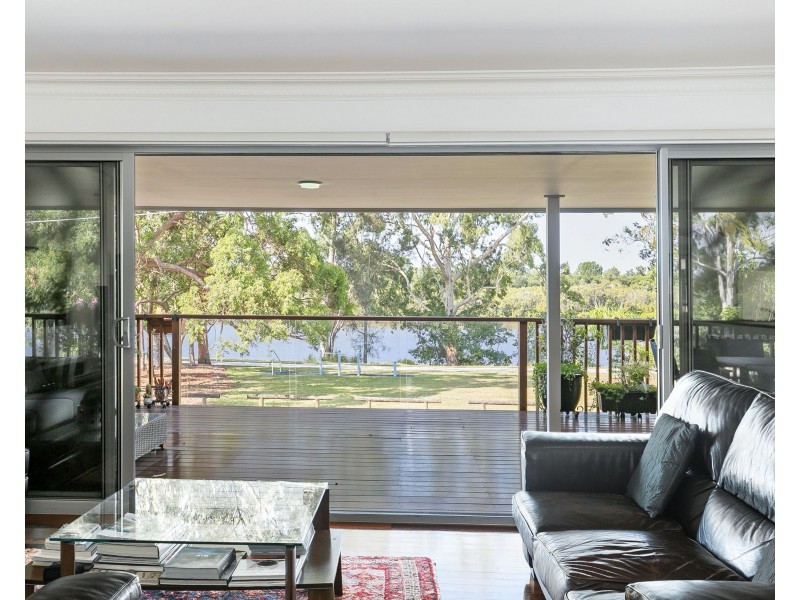 43 Nadine Street, Graceville QLD 4075