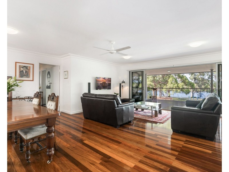 43 Nadine Street, Graceville QLD 4075