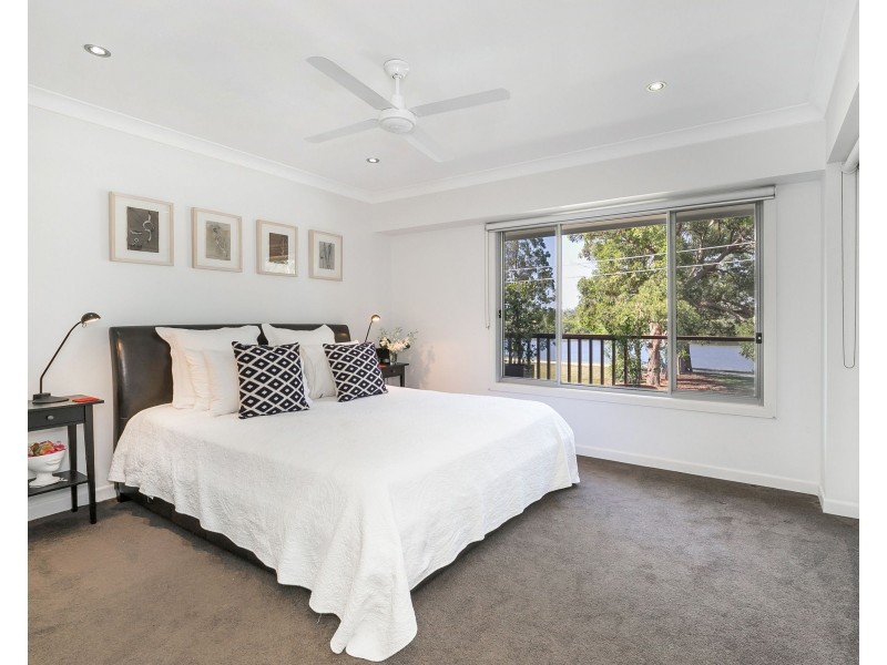 43 Nadine Street, Graceville QLD 4075