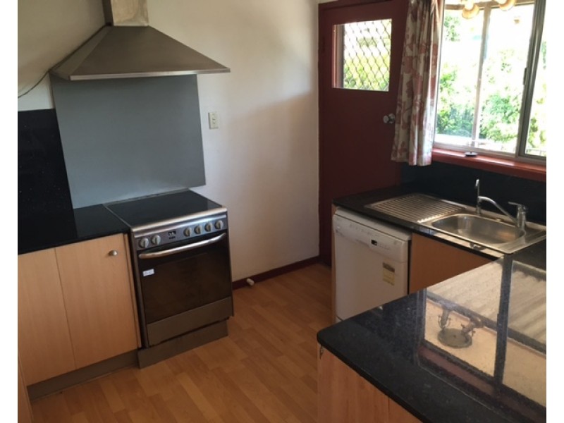 66 Brownie Street, Jamboree Heights QLD 4074