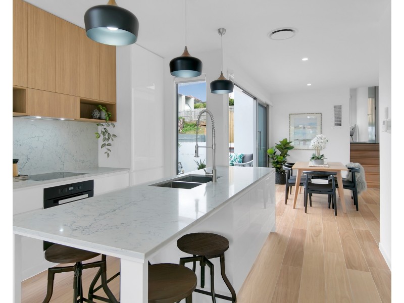 25 Bellevue Parade, Taringa QLD 4068